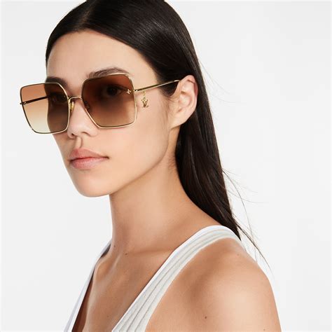 Products by Louis Vuitton: LV Charm Square Sunglasses